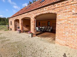 Hilltop Barn