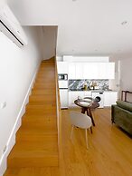 Vibrant Host - Bonfim