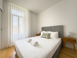 Vibrant Host - Bonfim