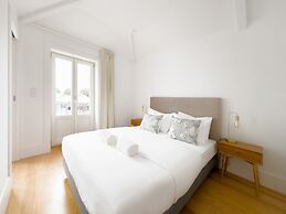 Vibrant Host - Bonfim