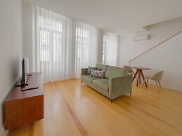 Vibrant Host - Bonfim