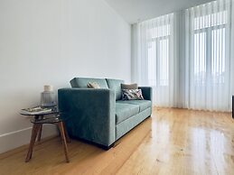 Vibrant Host - Bonfim