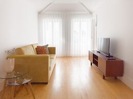Vibrant Host - Bonfim