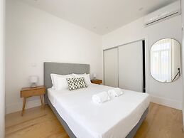 Vibrant Host - Bonfim