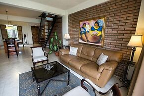 Los Altos Apartments & Studios
