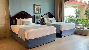 Los Altos Apartments & Studios