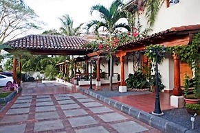 Los Altos Apartments & Studios