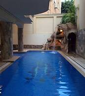 The Glasshouse Pools