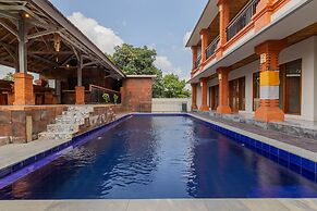Candra Loka Studio & Apartment by The Loka