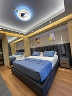 Peaky Hotel