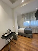 Peaky Hotel