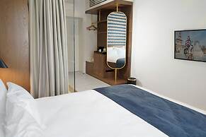 Dominic Smart & Luxury Suites - Edition
