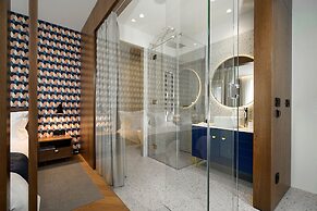 Dominic Smart & Luxury Suites - Edition