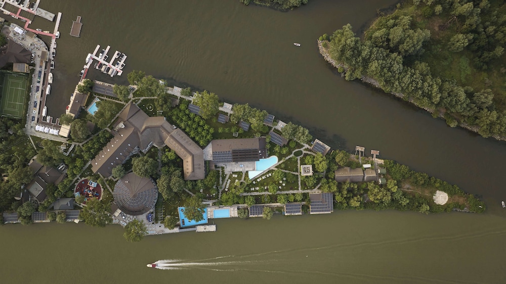 Lebada Luxury Resort & Spa