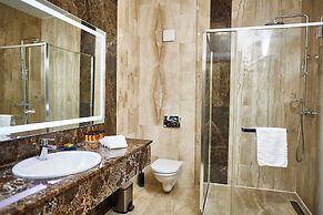 Lebada Luxury Resort & Spa