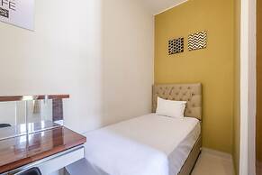 OYO Living 1877 Side Corner