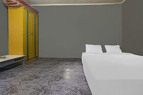 OYO Life 92694 Kost Nino