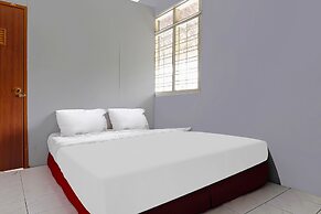 OYO Life 92694 Kost Nino