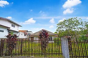 OYO Life 92694 Kost Nino