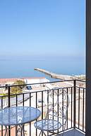 Naro Suites and Rooms