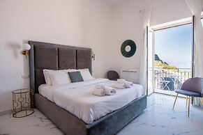 Naro Suites and Rooms