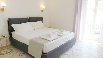 Naro Suites and Rooms