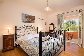 Villa Dorina by Corfuescapes