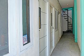 OYO Life 92684 Kost Mutiara Nirwana