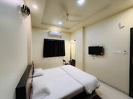 Shree Datta Hotel