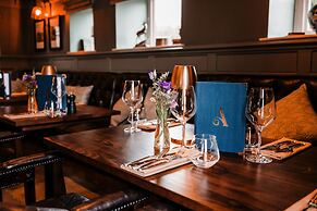 The Ashford Arms