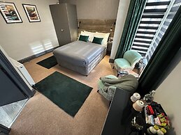 Hotel Neon