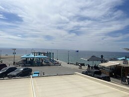 Studio Nikiti Beach