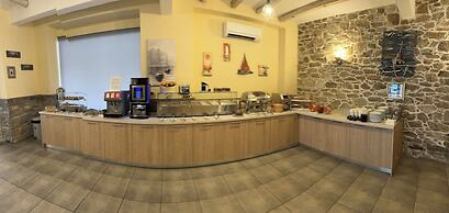 Studio Nikiti Beach