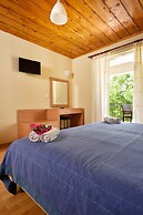 Studio Nikiti Beach