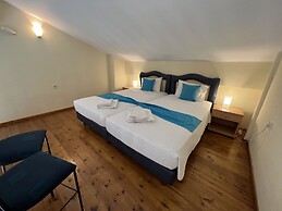Studio Nikiti Beach