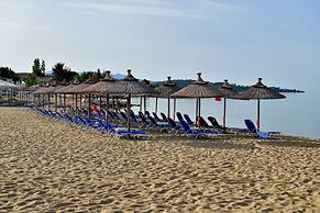 Studio Nikiti Beach
