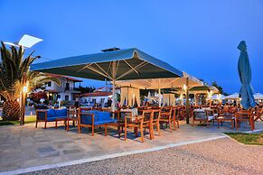 Studio Nikiti Beach