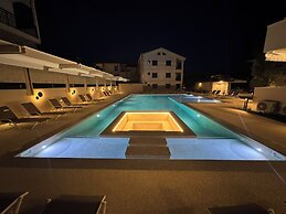 Studio Nikiti Beach