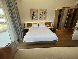 Studio Nikiti Beach