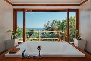 TUNAK Resort Lombok