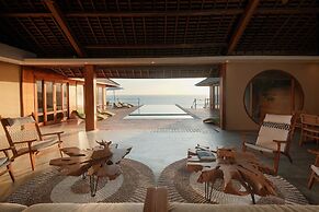 TUNAK Resort Lombok