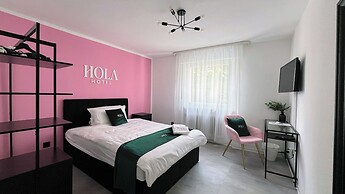 Hola Hotel