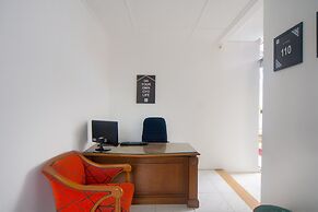 OYO Life 3055 Rumah Enin