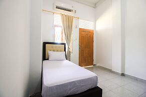 OYO Life 2553 Kost Daya
