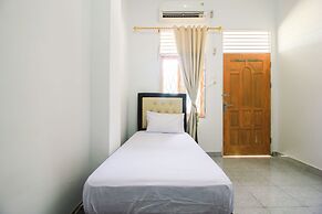 OYO Life 2553 Kost Daya