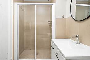 Mayfair Luxury 212