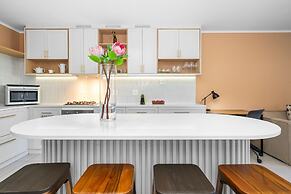 Mayfair Luxury 212