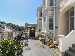 21 Passage Street