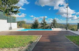 Zagreb House Medveščina with Pool