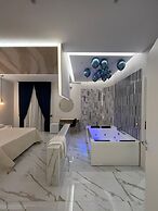 Redamare Suite